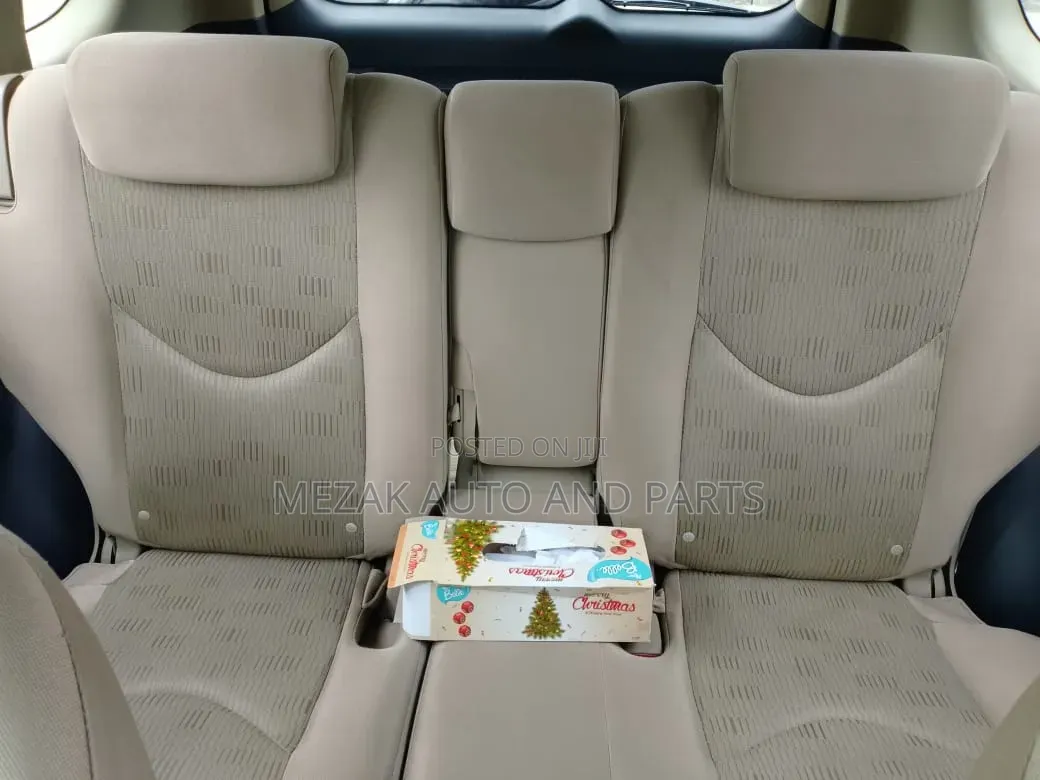 Toyota RAV4 2010 Black