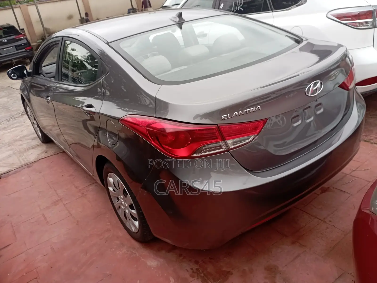 Hyundai Elantra 2012 Gray
