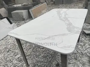6/4 Seater Dinning Table With Marble Top