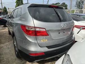 Hyundai Santa Fe GLS 4dr SUV AWD (3.3L 6cyl 6A) 2015 Gray