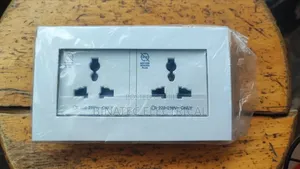 Universal Schneider 13a Double Socket
