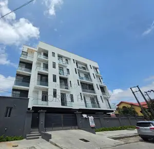 2bdrm Apartment in Lekki Phase 1 for rent