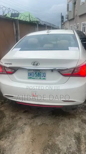 Hyundai Sonata 2013 Red