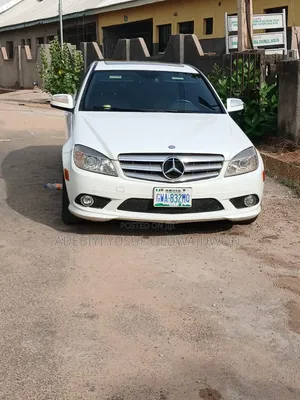 Mercedes-Benz C300 2011 White