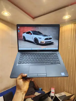 Laptop Dell Latitude 7400 8GB Intel Core i7 SSD 256GB