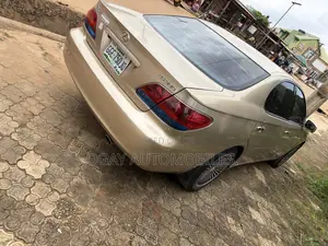 Lexus ES 330 2005 Gold