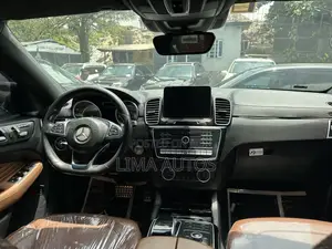 Mercedes-Benz GLE-Class AMG GLE 43 4MATIC 2017 White