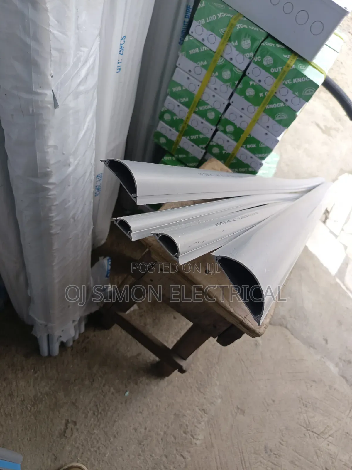 Floor Trunking Pipe