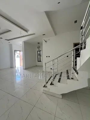 4bdrm Duplex in Lekki Phase 2 for rent