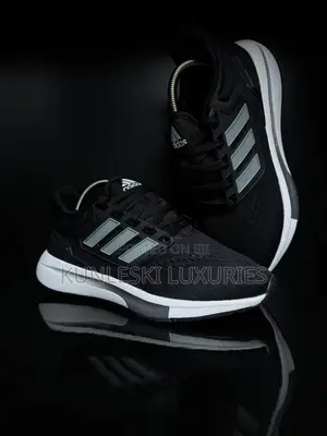 Original Adidas EQ21 Run Black / White Sneakers