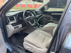 Toyota Highlander 2017 Blue