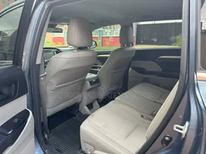Toyota Highlander 2017 Blue