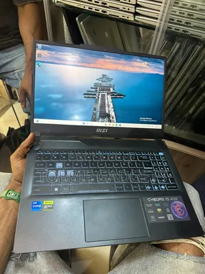 Laptop MSI Cyborg 15 16GB Intel Core i7 SSD 512GB