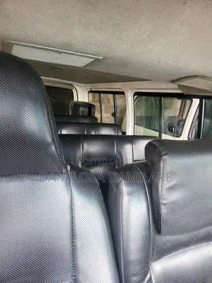 Toyota HiAce 2014 White