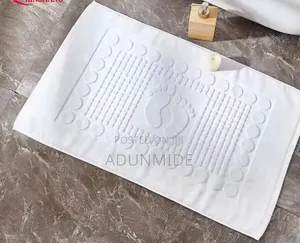 Hotel Floor Mat With Feet