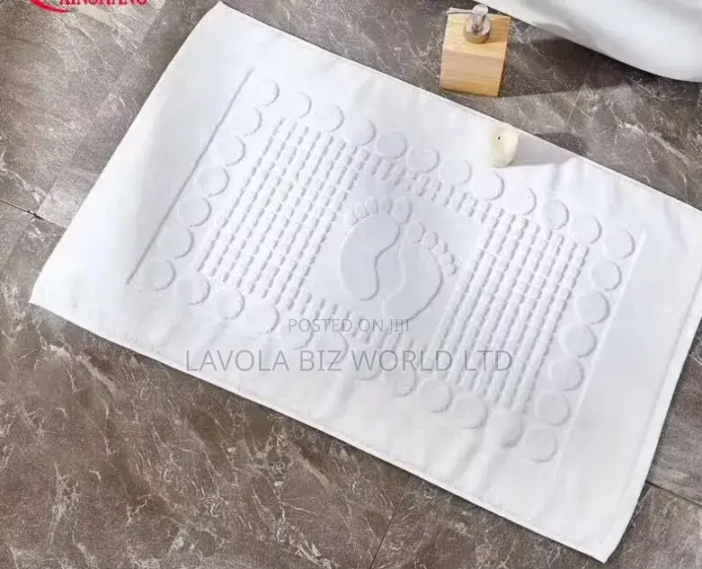 Hotel Floor Mat With Feet Design