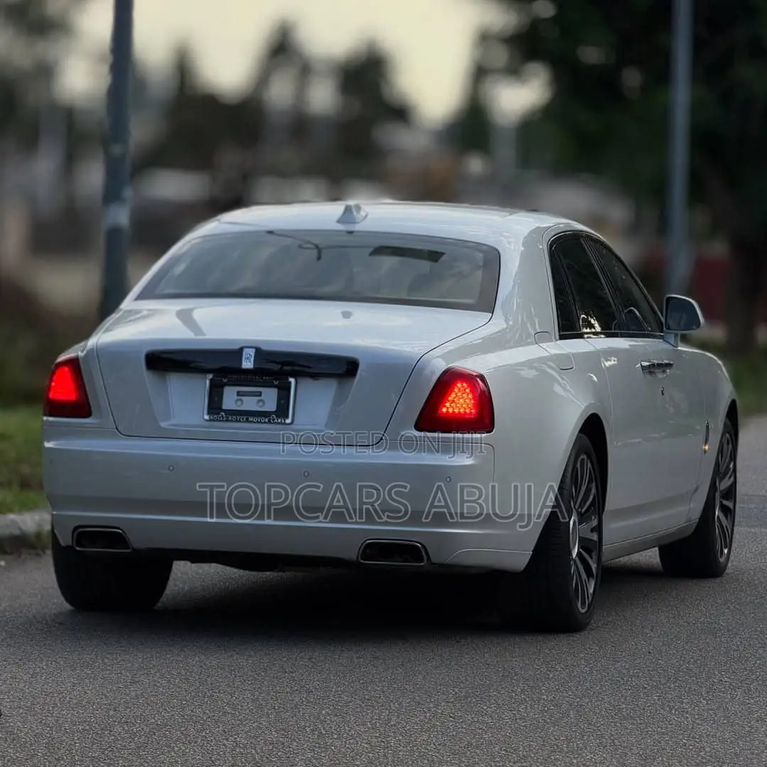 Rolls-Royce Ghost 2019 White