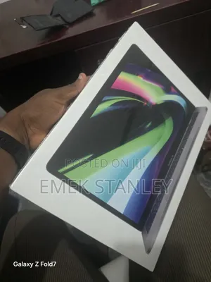 New Laptop Apple MacBook Pro 2021 M1 16GB Apple M1 Pro SSD 512GB