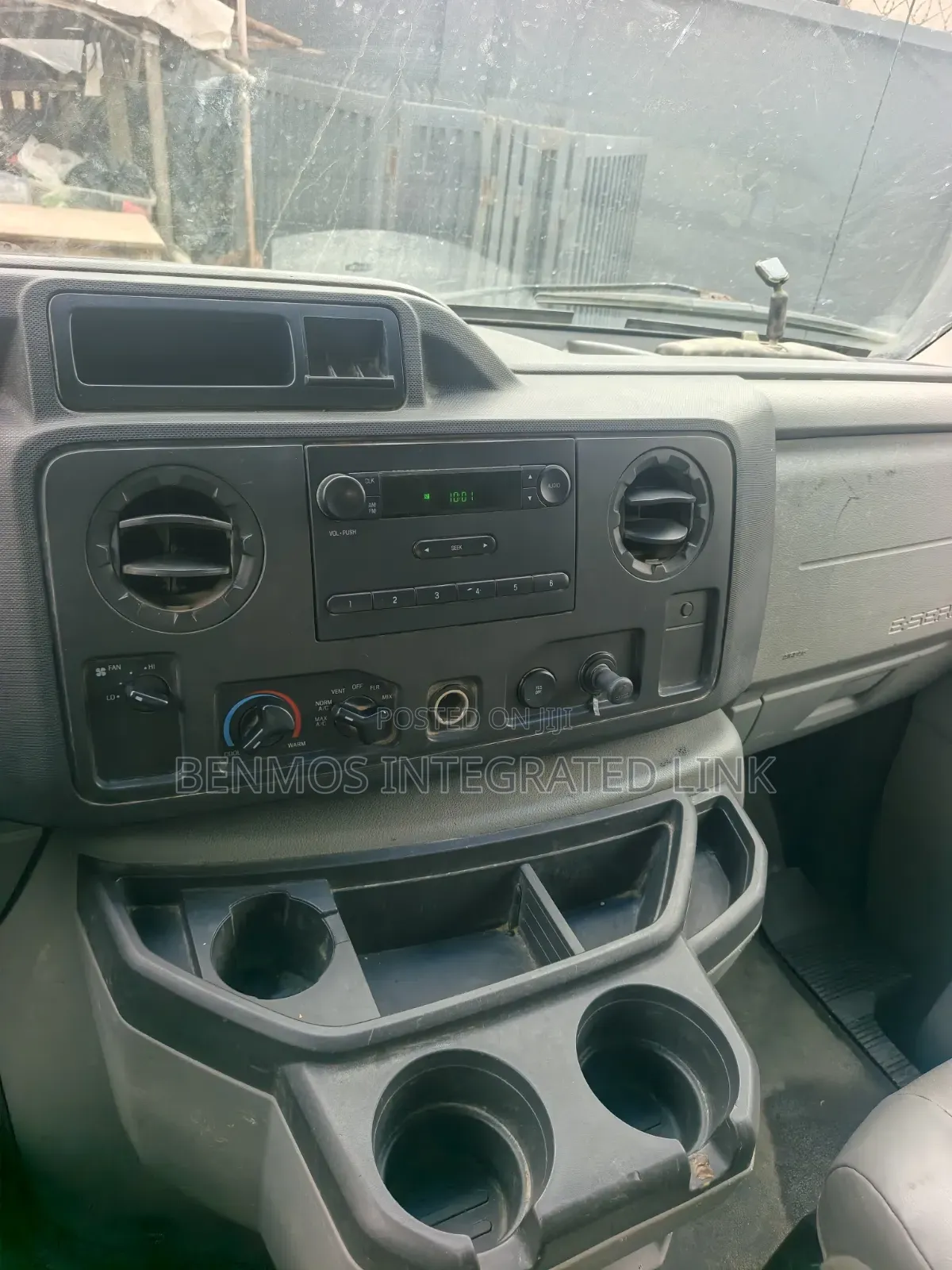 Ford E250 2010 White