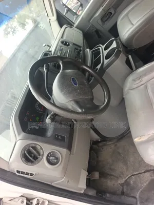 Ford E250 2010 White