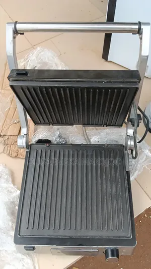 Neatly Used Electric Grill