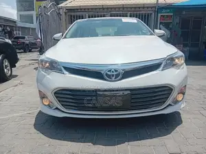 Toyota Avalon XLE Premium 4dr Sedan (3.5L 6cyl 6A) 2014 White