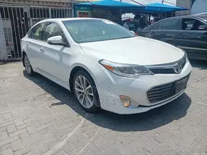 Toyota Avalon XLE Premium 4dr Sedan (3.5L 6cyl 6A) 2014 White