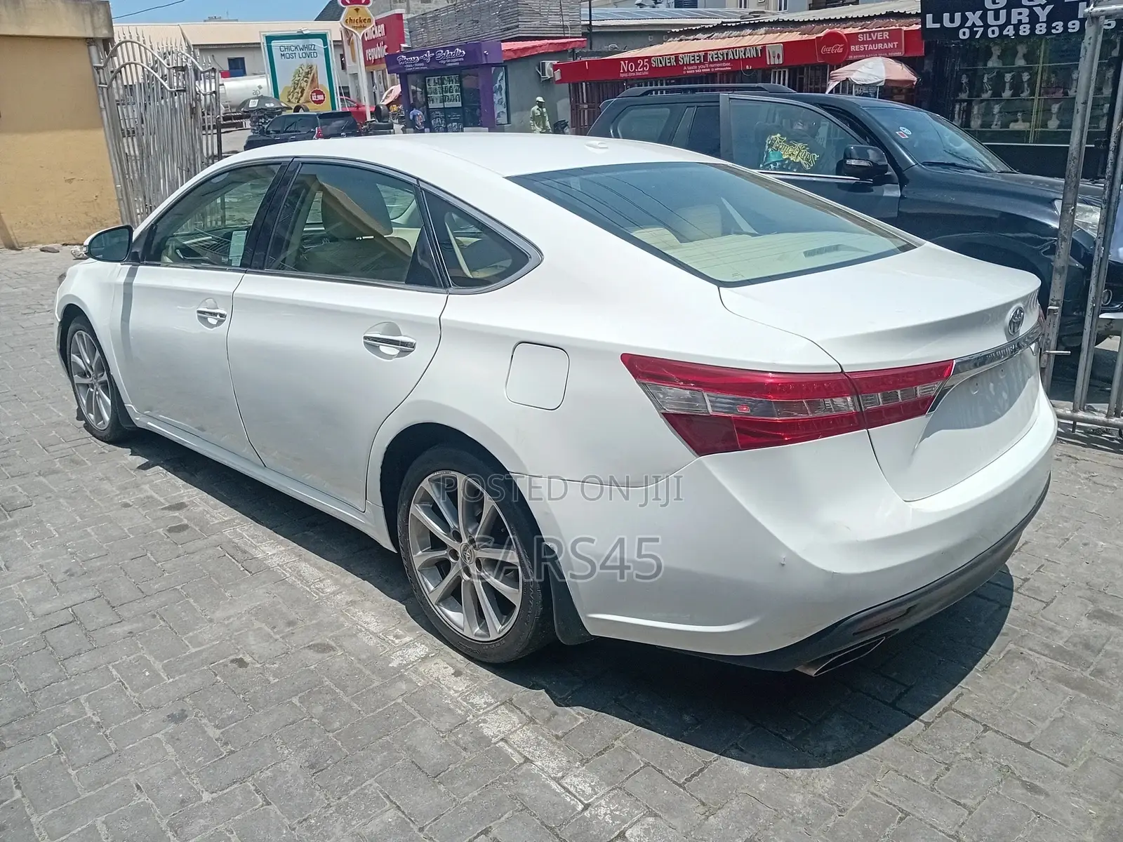 Toyota Avalon XLE Premium 4dr Sedan (3.5L 6cyl 6A) 2014 White