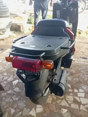 Yamaha Gear 2022 Red