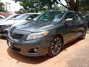 Toyota Corolla 2009 Gray