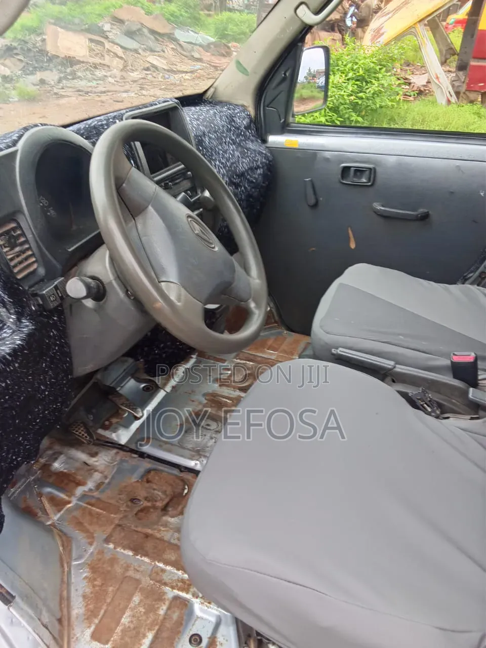 Daihatsu Hijet 2000 White