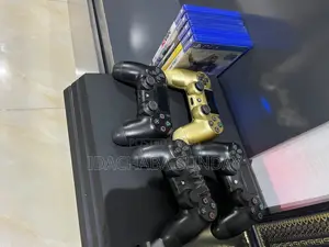 Play Station 4