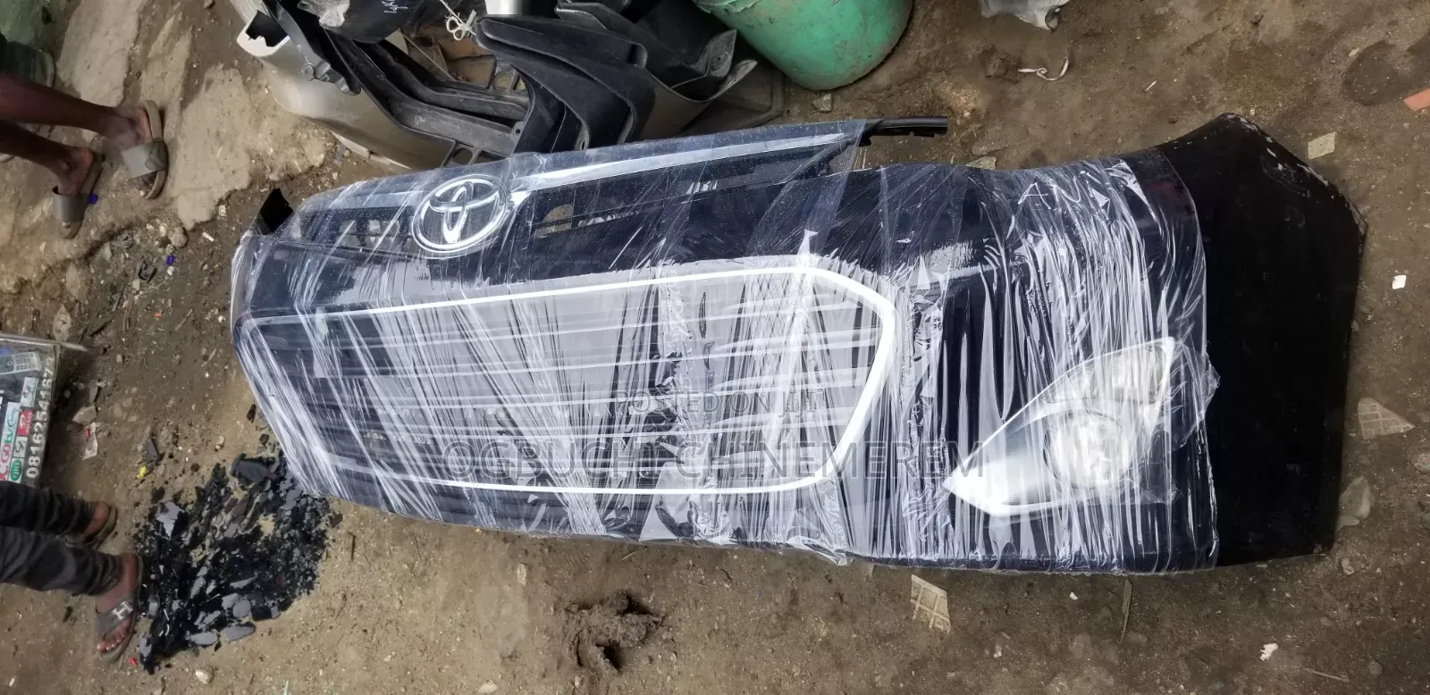 Complete Front Bumper Avalon 2014