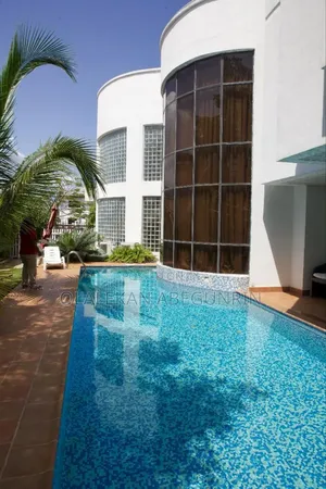 5bdrm Mansion in Vgc Lagos, Festac for sale
