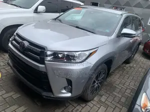 Toyota Highlander 2017 Silver