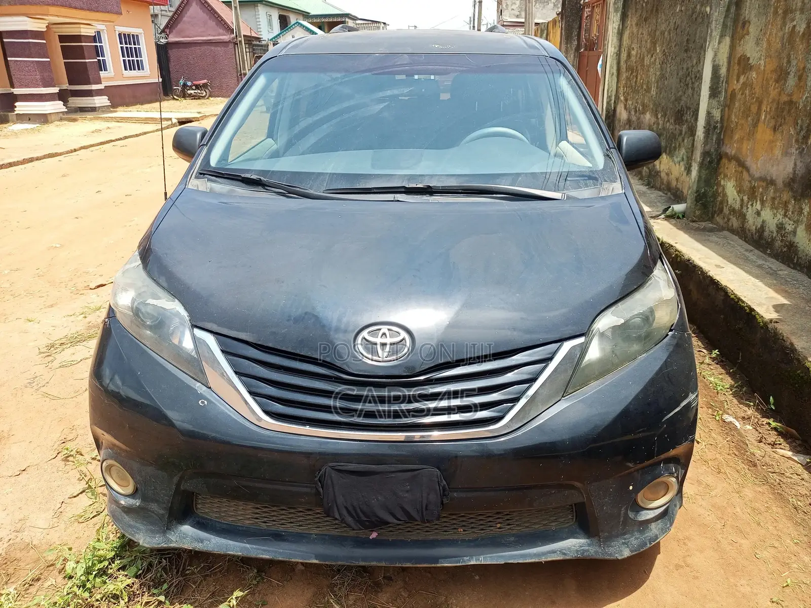 Toyota Sienna 2012 Black