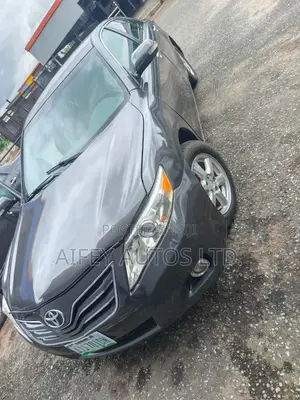 Toyota Camry 2009 Gray
