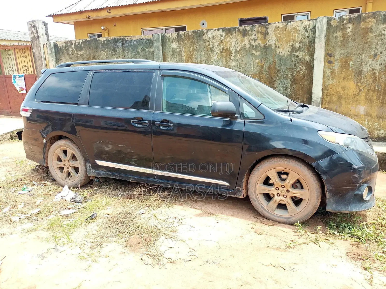 Toyota Sienna 2012 Black