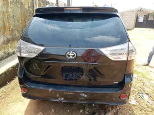 Toyota Sienna 2012 Black