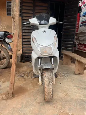 Peugeot Kisbee 2018 Gray