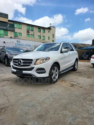 Mercedes-Benz GLE-Class GLE 350d 4MATIC 2017 White