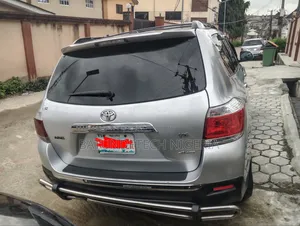 Toyota Highlander 2012 Silver