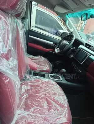 Toyota Hilux 2019 White