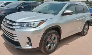 Toyota Highlander Limited Platinum 4x4 V6 (3.5L 6cyl 8A) 2017 Silver
