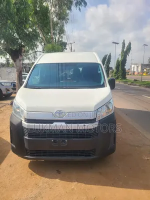 Toyota HiAce 2020 White