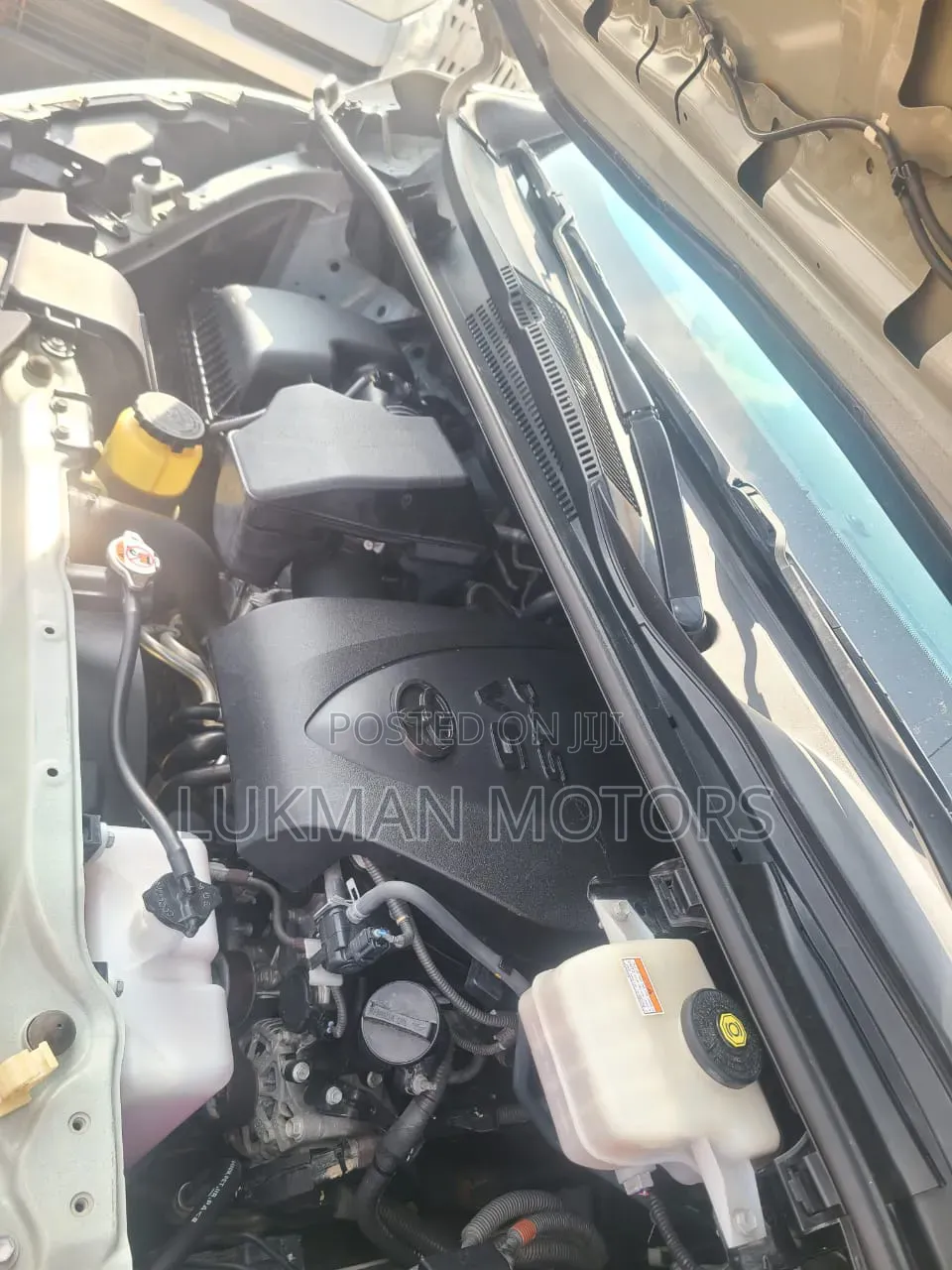Toyota HiAce 2020 White