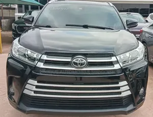 Toyota Highlander Limited Platinum 4x4 V6 (3.5L 6cyl 8A) 2018 Black