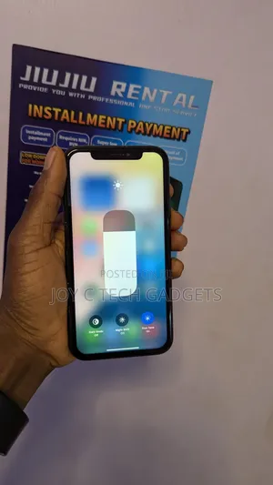 Apple iPhone XR 64 GB Gray