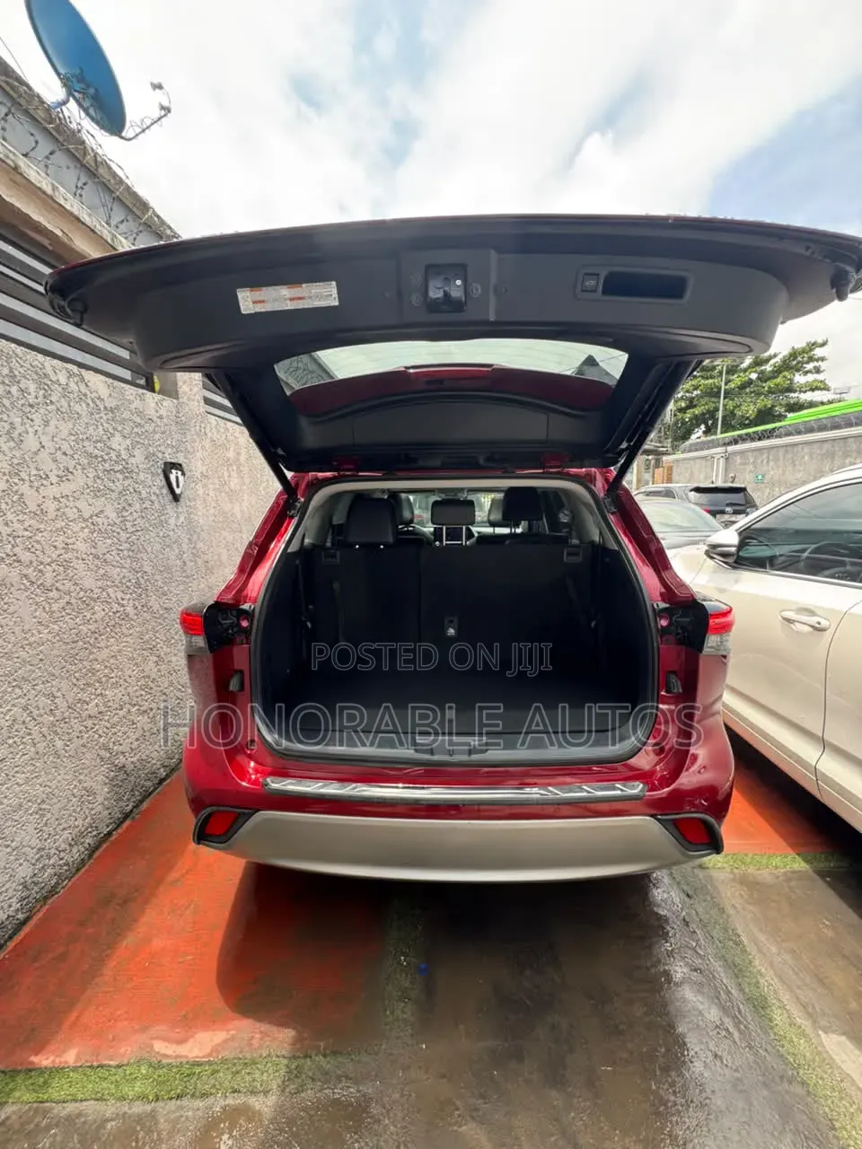 Toyota Highlander 2021 Red