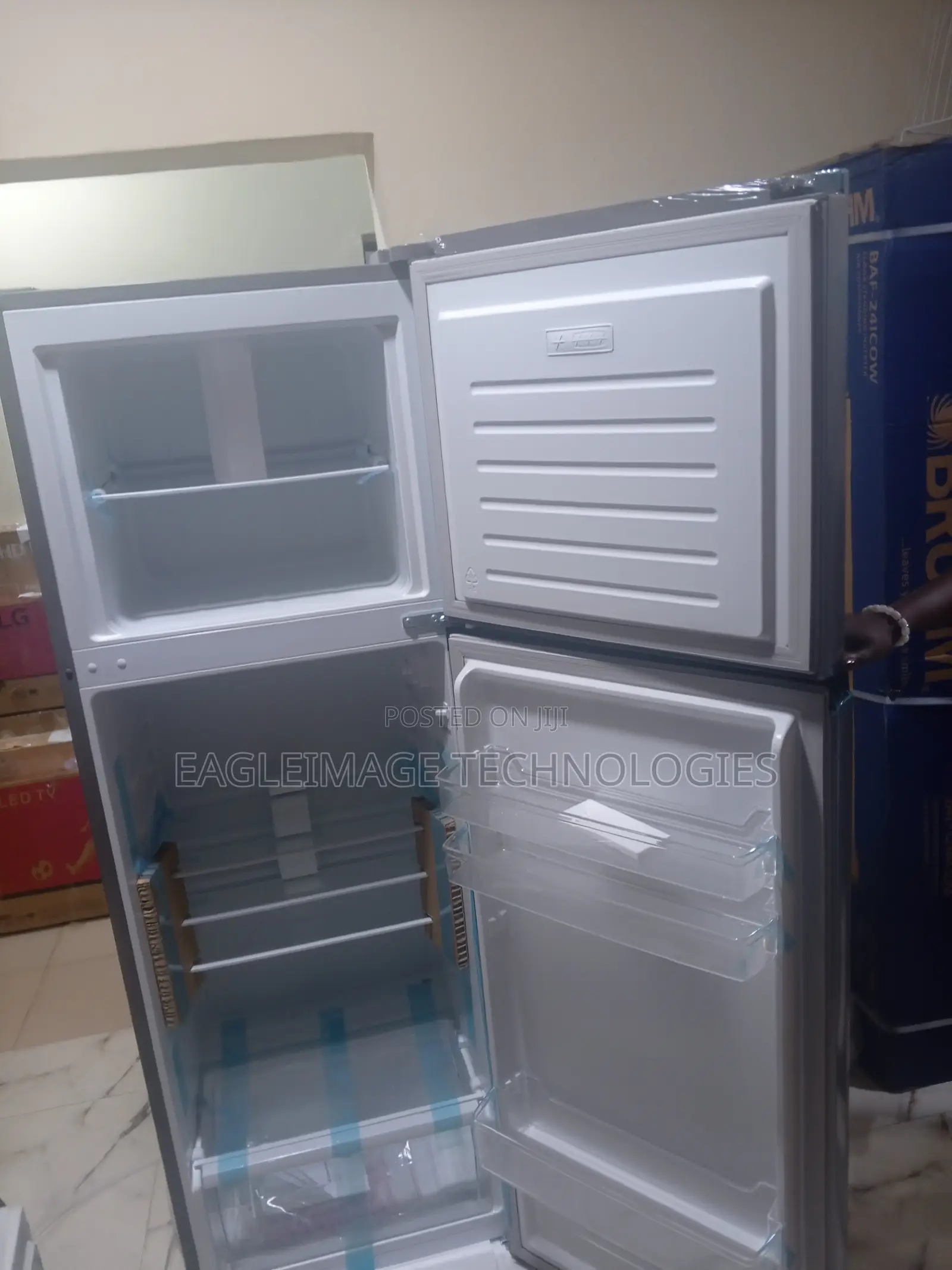 Hisense REF306DR Standing Refrigerator – Energy Efficient Spacious